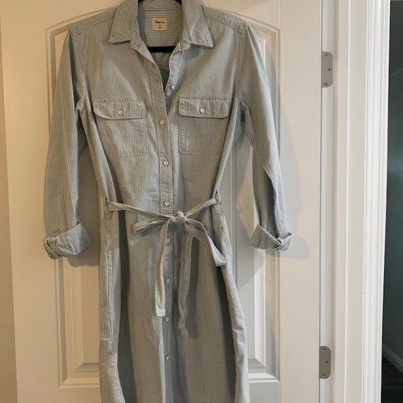 GAP Shirtdress in Engineer Stripe Chambray - Picture 1 of 5